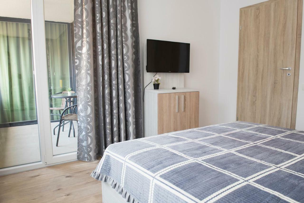 Cassie Apartment Braşov Buitenkant foto